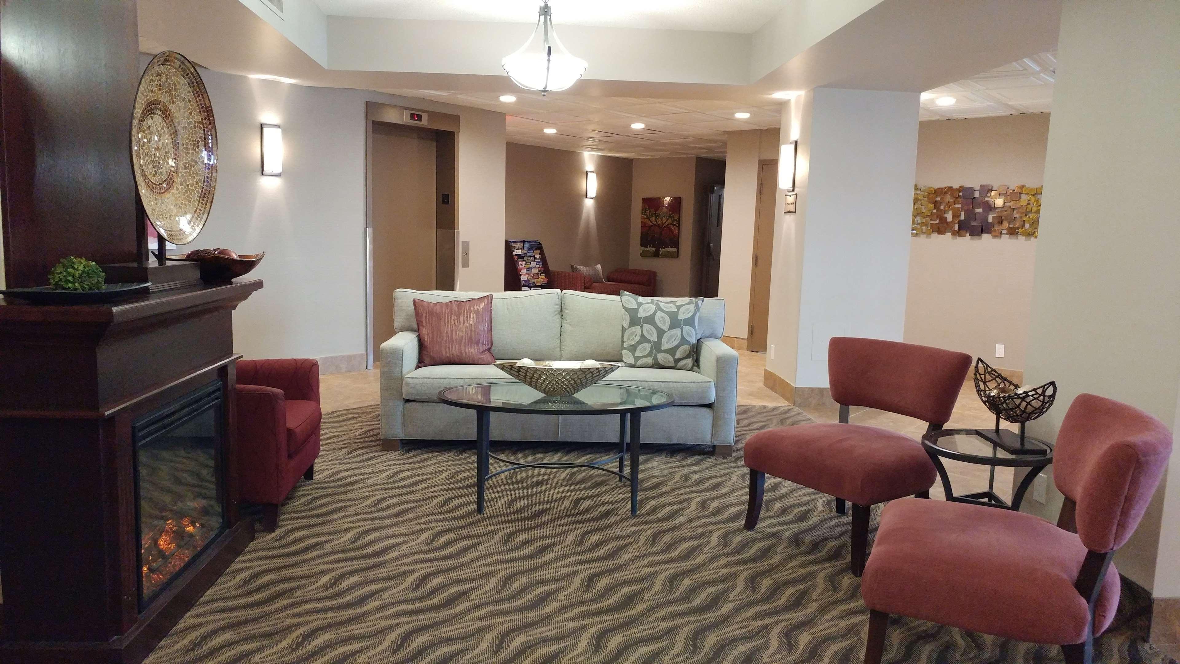 Best Western Plus Rose City Suites Welland Exterior photo