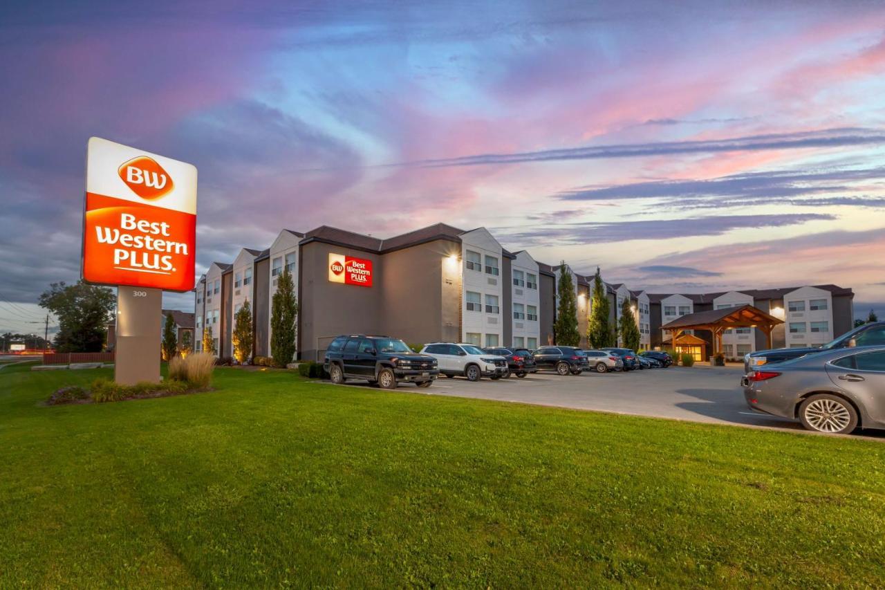 Best Western Plus Rose City Suites Welland Exterior photo